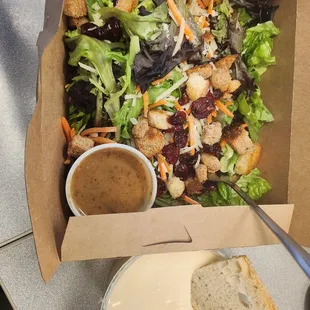 Pub salad and ale cheese soup