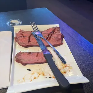 Bland brisket, served cold, no flavor!!