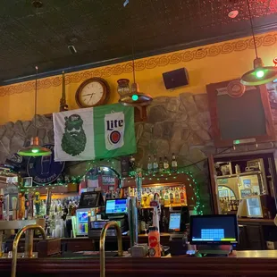 Bar,