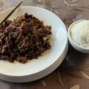 Chongquig Style Spicy Beef (spicy flavor but not really spicy hot) Very Good!