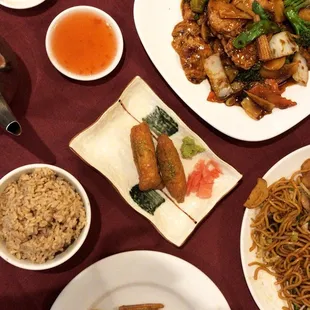 Mock chicken and veg, veg lo mein, Inari, and complimentary tea and crisps