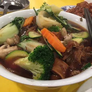 Mandarin Beef Soup Noodles