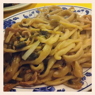 Noodles with Shredded Pork and Preserved Vegetables