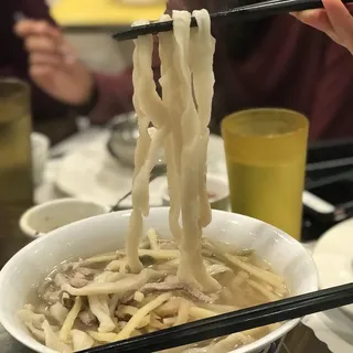 Zha-Cai Noodles with Shredded Pork and Vegetables