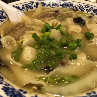 39. Lamb Braised Hand-Ripped Noodles