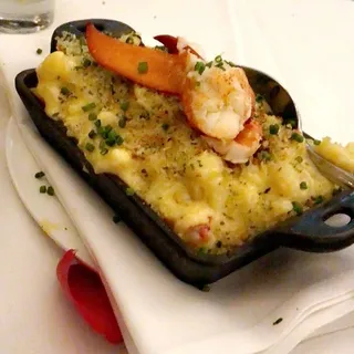 Truffled Cheddar Mac 'n Cheese w/Lobster