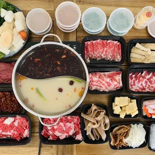 Lamb, beef, frozen tofu, mushroom, vegetables, spicy beef, beef tripe, wide vermicelli, crab cake, fish