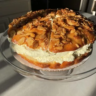 bee sting cake