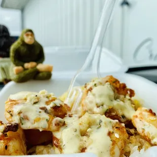 Garlic butter shrimp with aioli sauce