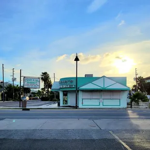 Shaner's Land & Sea Market