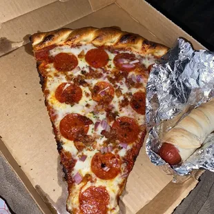 food, pizza