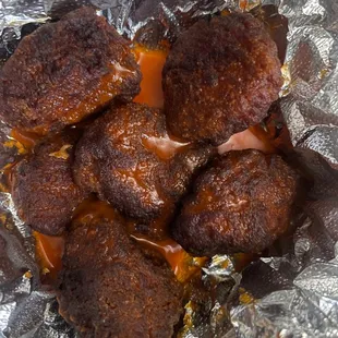 6 wings
