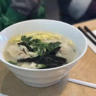 Peking Wonton (Knife Shaved Noodle)