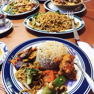 My plateful of food from the family style meal. I got to try a couple new meals I hadn't tried before &amp; that was great.