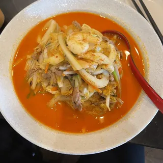 Classic Jjamppong Noodle Soup