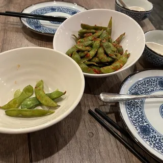 Spicy Garlic Edamame (v, gf)