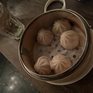 Steamed Soup Dumplings (4)