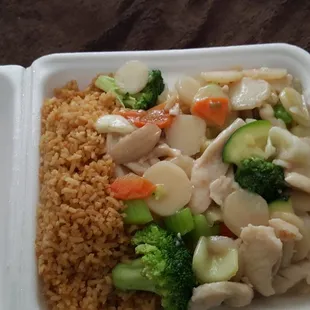 Moo goo gai pan with fried rice