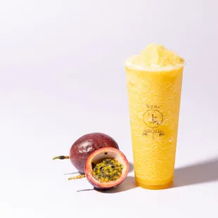 Passion Fruit Smoothie.
Passion Fruit Syrup Blend with Premium Green Tea