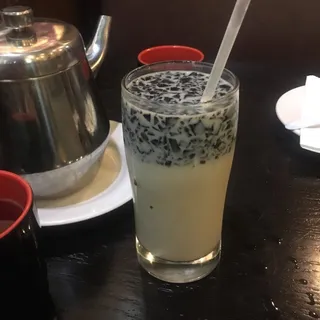 S4. Grass Jelly Soy Bean Milk