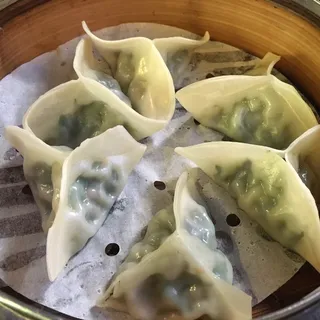 D7. Steamed Vegetable Dumplings