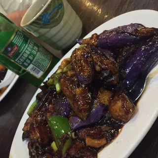 V3. Eggplant with Garlic Sauce