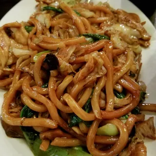 H2. Braised Noodles with Chicken