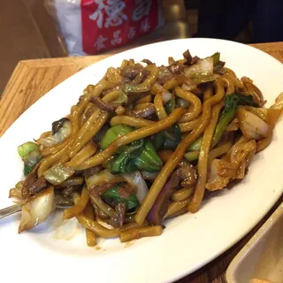 H3. Braised Noodles with Beef