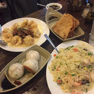 M6. Young Chow Fried Rice