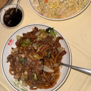 T6. Shanghai Style Lo Mein with Beef