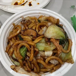 T8. Shanghai Style Lo Mein with Pork and Shrimp