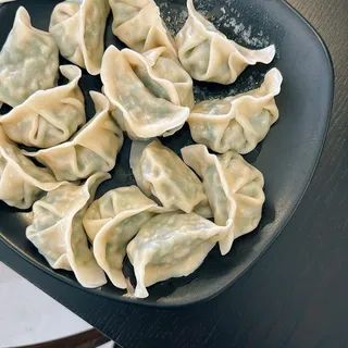 Leek Pork Boiled Dumplings