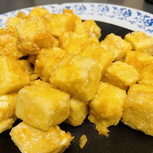Tofu with salted egg yolk