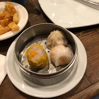 Shanghai Bun Sampler *