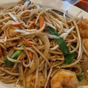 Chicken Lo Mein