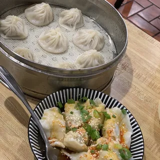 D7. Spicy Chives & Shrimps Dumpling (8pcs) /