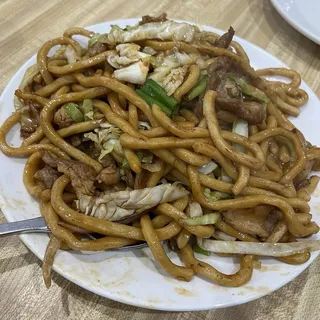 R2. Stir Fried Noodle Shanghai Style /
