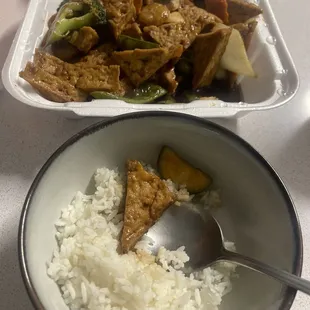 Fried tofu and vegetables