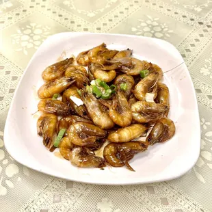 新菜：油爆河虾