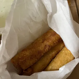 a basket of deep fried food