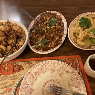 Shrimp Fried Rice, Shrimp in Lobster Sauce and Incredible Curry Chicken.