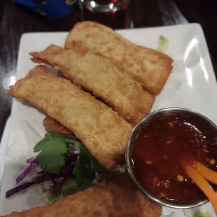 Shrimp and Jalapeno wontons.... Very good!