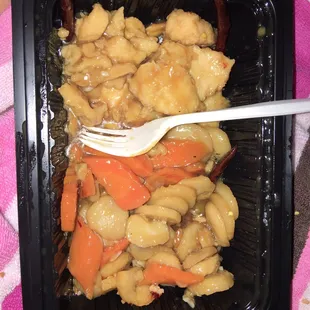1/4 chicken breast, 1.5 large carrots worth of chunks, and maybe 2.5 cans of water chest nuts. Disappointed. Kung Pao what?! #IWantMyChicken