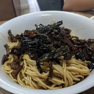 Dried Stir Fried Pork Noodles