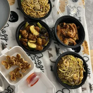 Lo Mein Noodles, General Chicken, Salt &amp; Pepper Shrimp, Singapore Rice Noodles, Crab Rangoon