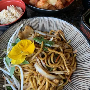 Lo Mein Noodles