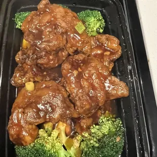 beef and broccoli in sauce