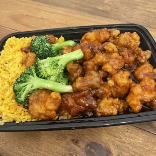 C1. General Tso&apos;s Chichen Combination