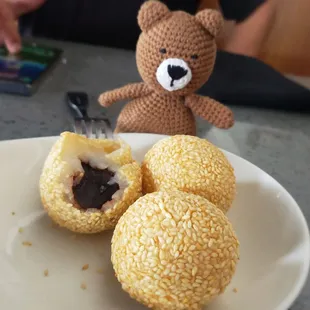 The sweet red bean filling is the best! The texture of the mochi, too. My new #1 spot! #homesick ##kokobear #mortimerthebear #shanghairose