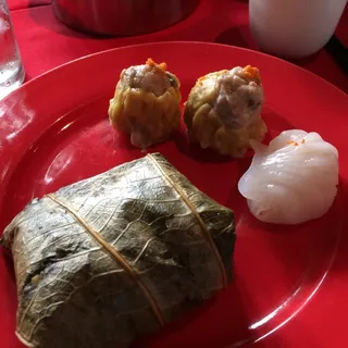 100. Jumbo Shrimp Har Gow 4pc